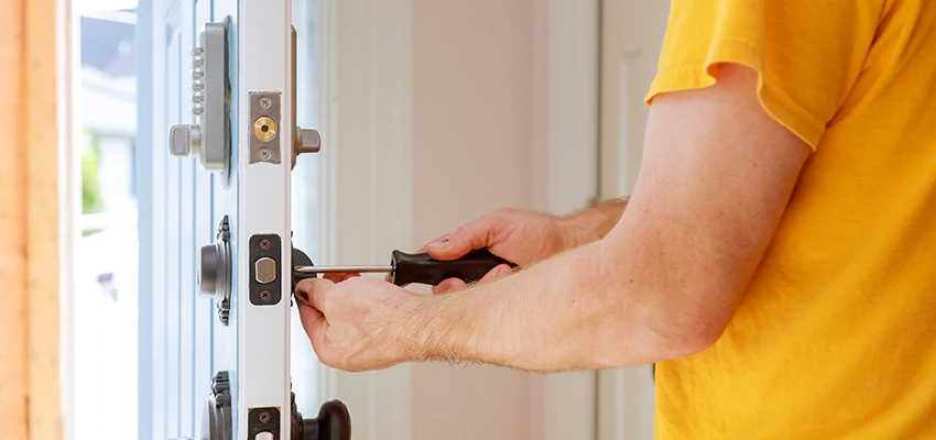 Eviction Locksmith For Key Fob Replacement Services in Bonita Springs, FL